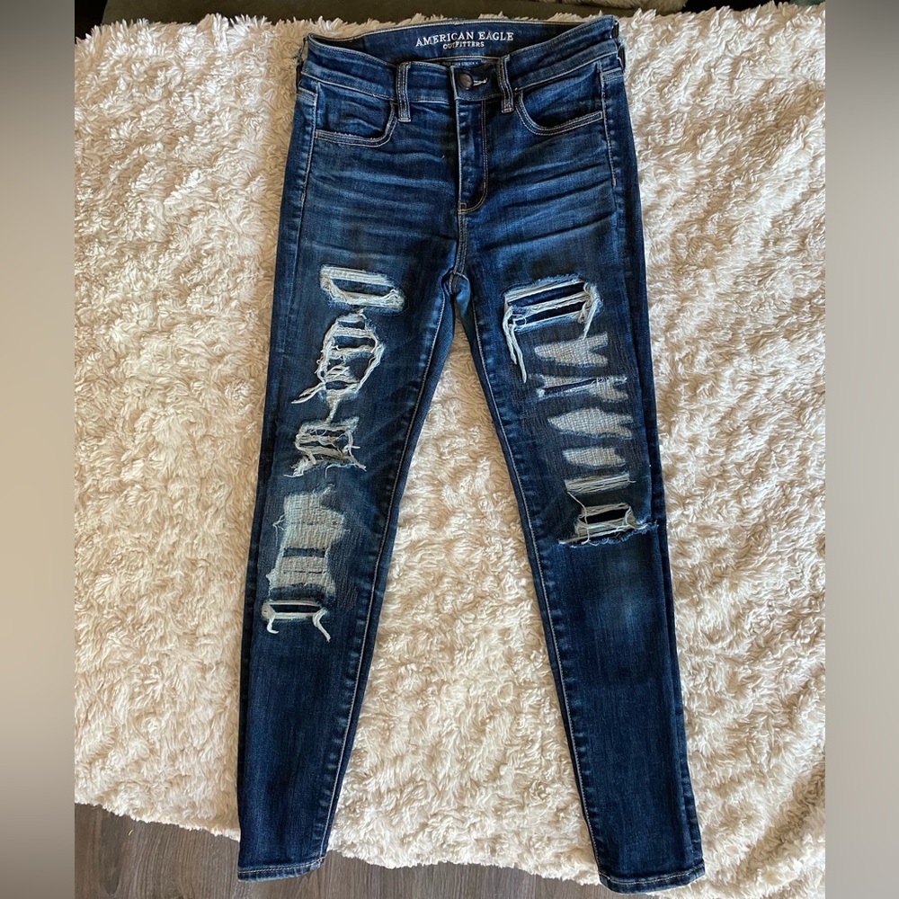 American Eagle Outfitters Hi-Rise Jegging Super Stretch Jeans. Size 4 Short.